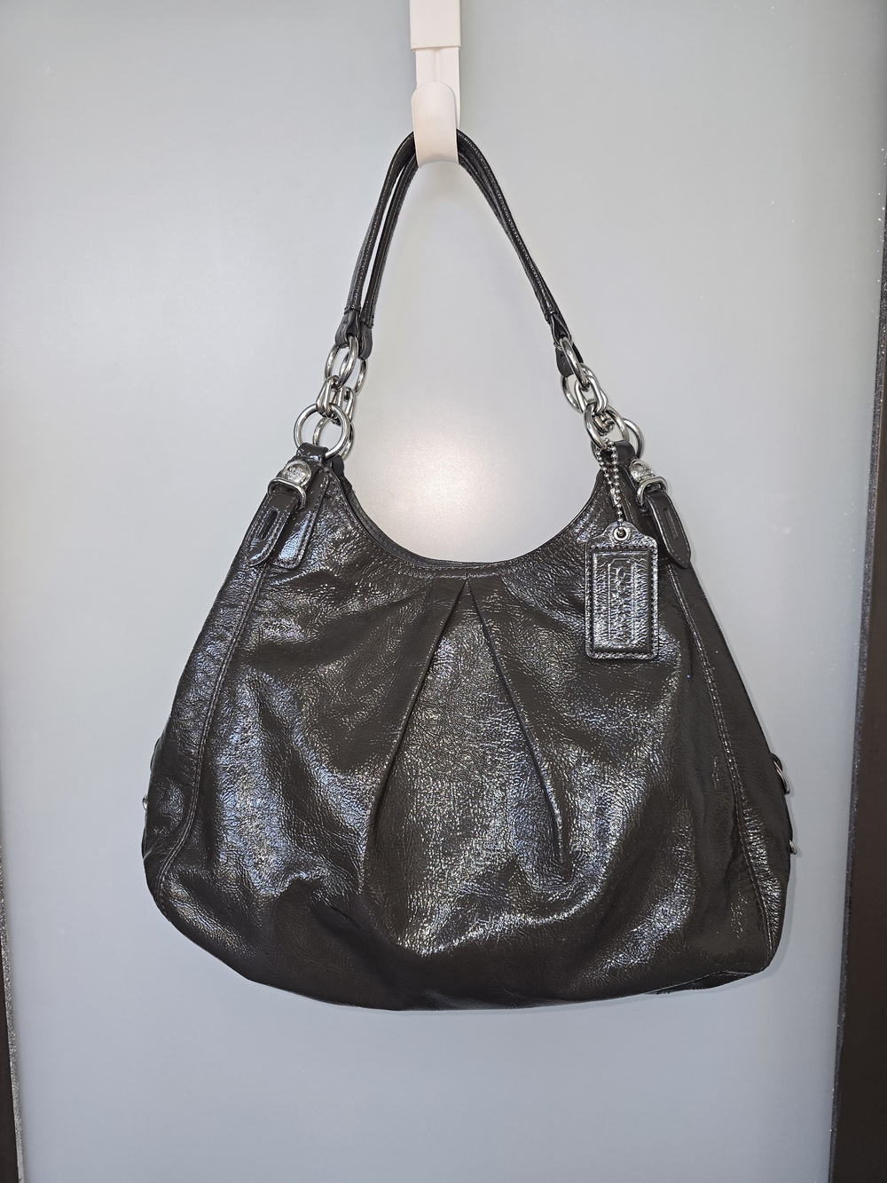COACH 15734 Madison Maggie Patent Leather Graphite Gray Hobo Shoulder Bag *READ*
